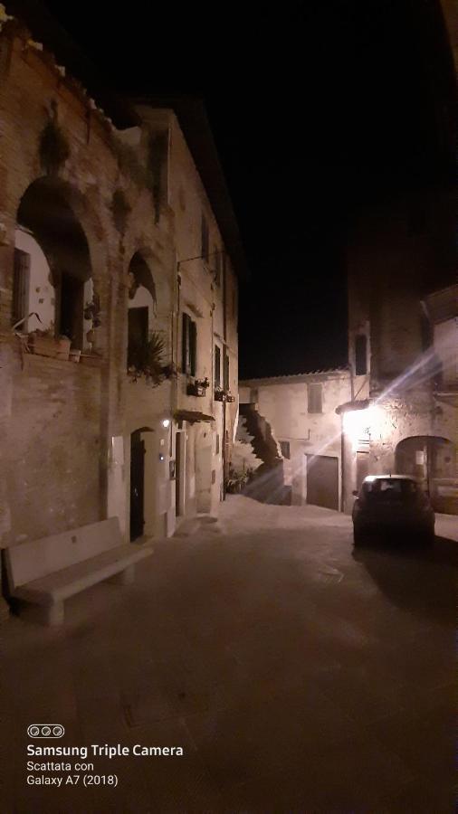 Il Paradiso Sopra Le Nuvole Peccioli المظهر الخارجي الصورة